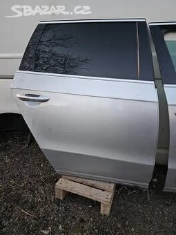 Pravé pravý zadní dveře VW Passat B7 kombi
