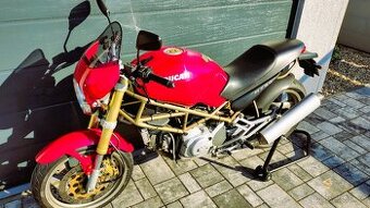 Ducati Monster 750