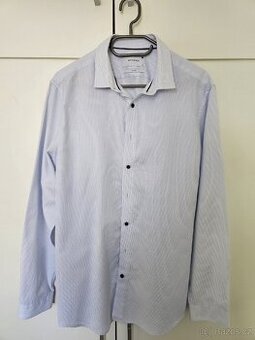 Světle modrá košile slim fit