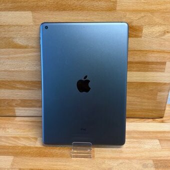 iPad 9 64GB, pěkný stav (12 měsíců záruka)