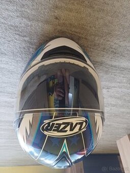 Moto helma Lazer