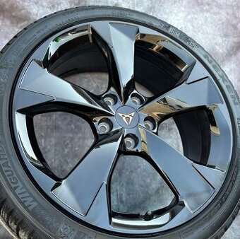 Originální Alu kola Seat Leon Cupra 225/40/18 DOT24