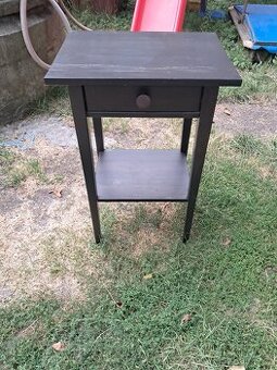 1x Ikea noční stolek Hemnes