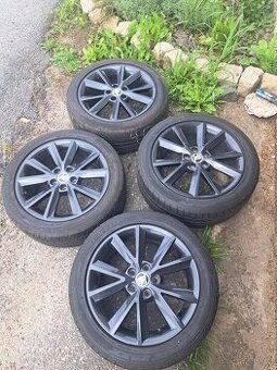 Alu kola Vigo Škoda 16" - černá metalíza