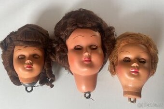 Velké starožitné hlavy panenek