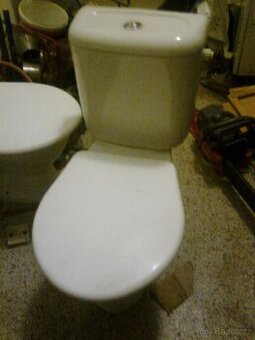 WC záchodová mísa Jika Lyra