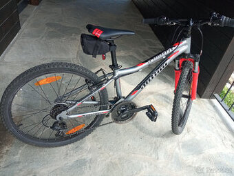 Prodám Author A-Matrix 24 stříbrná/červená (125-140cm)