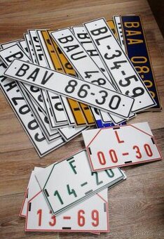 Repliky starých okresních SPZ ČSSR / ČSFR