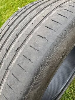 Pneu Continental 275/45/R21