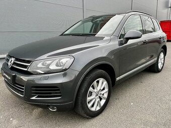 VW Touareg 3.0TDI 180kW WEBASTO Tažné VÝHŘEV Bi-Xenony NAVI