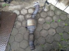 BMW E60/E61 katalyzátor 520d M47N2