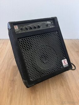 Baskytarové kombo Eden E8JR