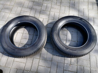 Mazda CX-5 2celoroční pneu 225/65R17 nepoškozené