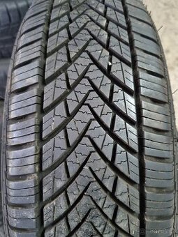 Zimní/Celoroční pneumatiky Tracmax 145/70 R13 71T