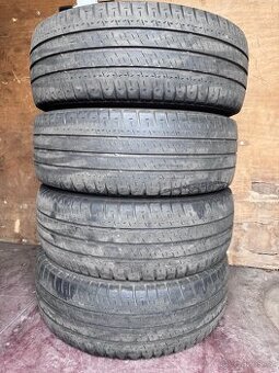235/65 R16C Michelin