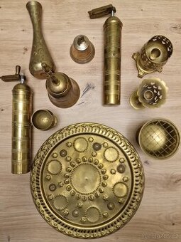Exkluzivní Vintage Mosazná Sada 10 Kusů – Orientální Poklad