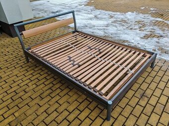 Manželská postel (210x150)