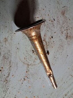 Historická trumpetka na historické kolo nebo motokolo