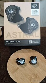 IEM sluchátka Kiwi Ears Astral.