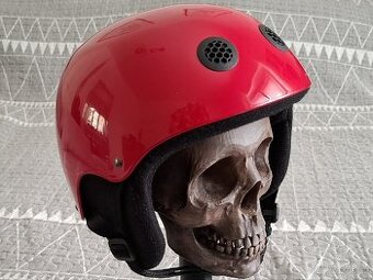 helma lyžařská dětská 54-58 cm