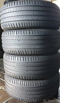 PIRELLI SCORPION, 255/45R19.
