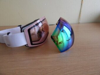 Nové lyžařské a snowboardové brýle G 900 I