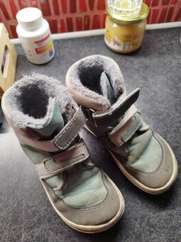 Zimní boty 29 s opravenou přezkou