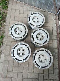 Al  kola Renault 5 gt turbo