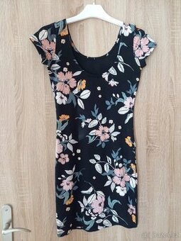 Dámské elastické šaty Clockhouse