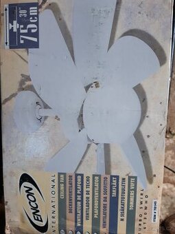 Dám za rozumnou cenu nerozbalene světlo s ventilátorem.