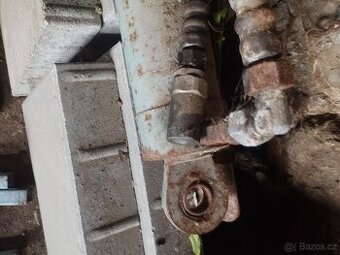 Hydraulická ruka, hydraulický třetí bod, hydraulická ístnice