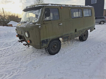 UAZ 452