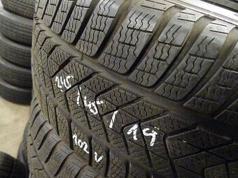 Zimní pneu Pirelli Sotozero 3,245/45/19, 2 ks, 7 mm