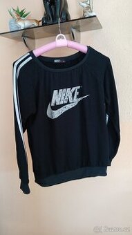 Pružná mikina Nike vel.S/M
