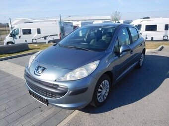 Peugeot 207 1.4i Urban, 54 kW, Klimatizace