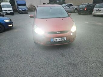 Ford s-max 2.0tdci 103kw  7 míst
