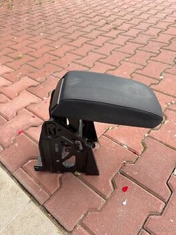 Loketní opěrka Škoda Octavia II