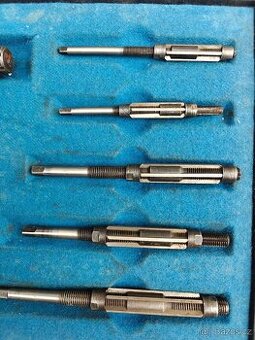 Sada výstružníků