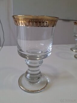 SADA ZLACENÁ SKLENICE NA VÍNO