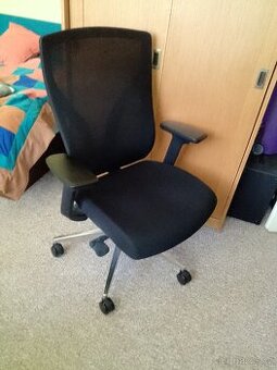 Kancelářské křeslo