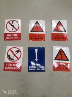Smaltované cedule