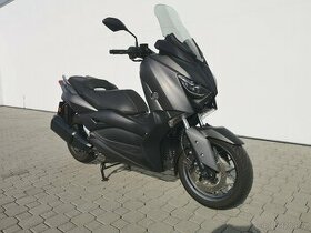 Yamaha XMAX 300, 2019, 1.majitel, nové v ČR, najeto 4.681 km