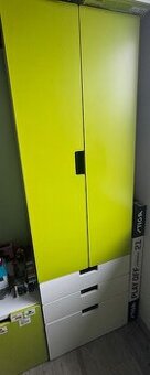 SKŘÍŇ IKEA STUVA + ÚLOŽNÝ BOX