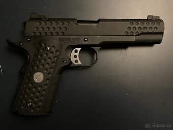 Knight Hawk 1911