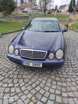 Mercedes CLK 208