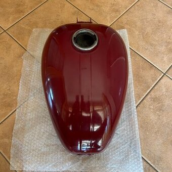 Jawa Panelka 250,350 nádrž
