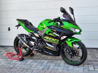 Kawasaki ninja 400