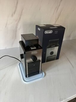 De'Longhi KG89 – Mlýnek na kávu