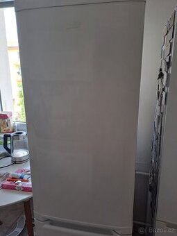 Prodám lednici Beko