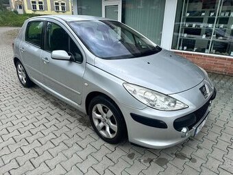 Peugeot 307 Nova technická slušný stav velke android radio